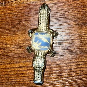 ⭐️Vintage Gold Tone Metal Florida Alligator Bottle Opener